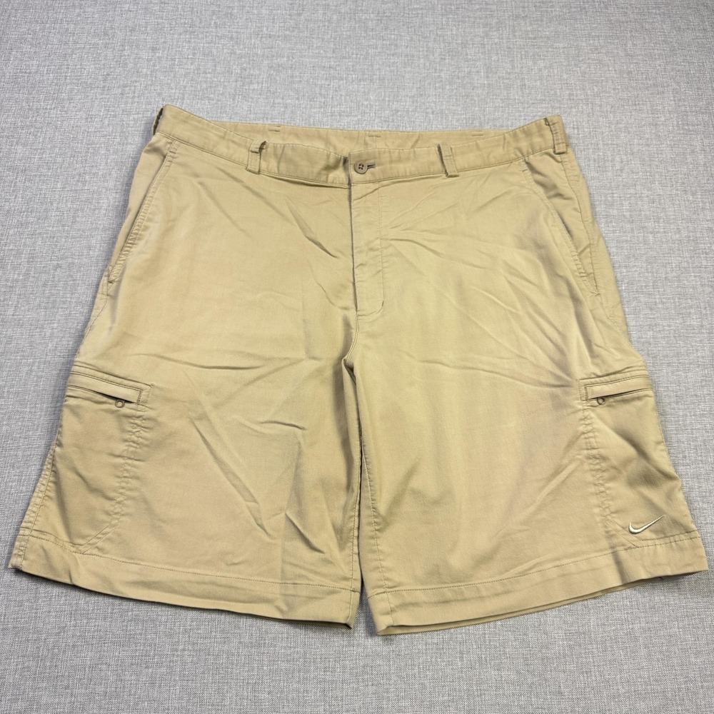 Nike Golf Shorts Mens 40 Beige Athletic Pockets Moisture Wicking 10" Inseam